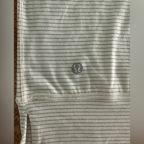 Lululemon Weightless Crew Top - Picture 8 of 14